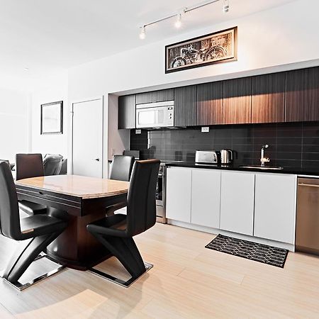Gorgeous 2 Storey Townhouse Торонто Экстерьер фото